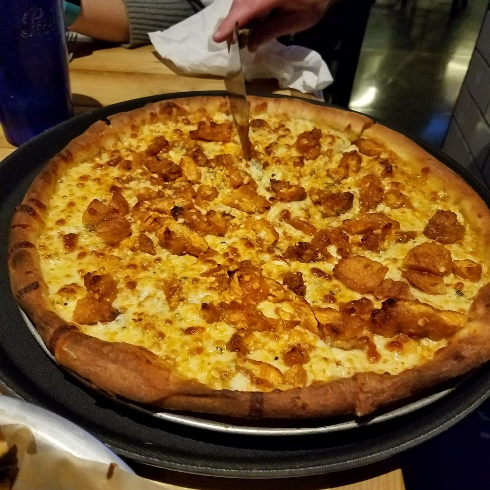 Junior's Bar and Grill - Yummy pizza - Sports Bars Near Me - Troy, New York Junior's Bar and Grill - Yummy pizza - Sports Bars Near Me - Troy, New York