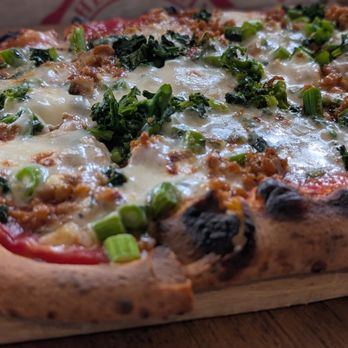 Oak + Almond - Sausage Flatbread - New American Near Me - Norwalk, Connecticut