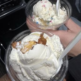 Pistachio Almond (8/10) & Birthday Cake (7/10); generous scoops and flavors were spot on! Birthday cake was just a little too sweet for me