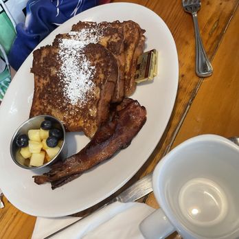 Butler's Pantry - Breakfast & Brunch Near Me - Stowe, Vermont Butler's Pantry - Breakfast & Brunch Near Me - Stowe, Vermont