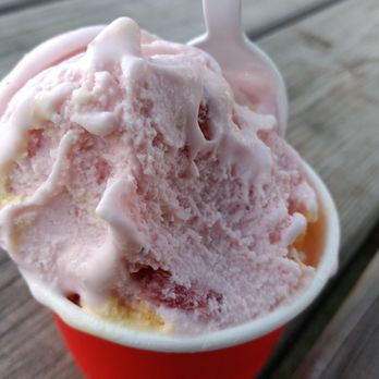 Uncle Dave's Homemade Ice Cream - Strawberry and Peach Ice Cream - Ice Cream & Frozen Yogurt Near Me - Yardley, Pennsylvania Uncle Dave's Homemade Ice Cream - Strawberry and Peach Ice Cream - Ice Cream & Frozen Yogurt Near Me - Yardley, Pennsylvania