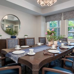Atria Aquidneck Place