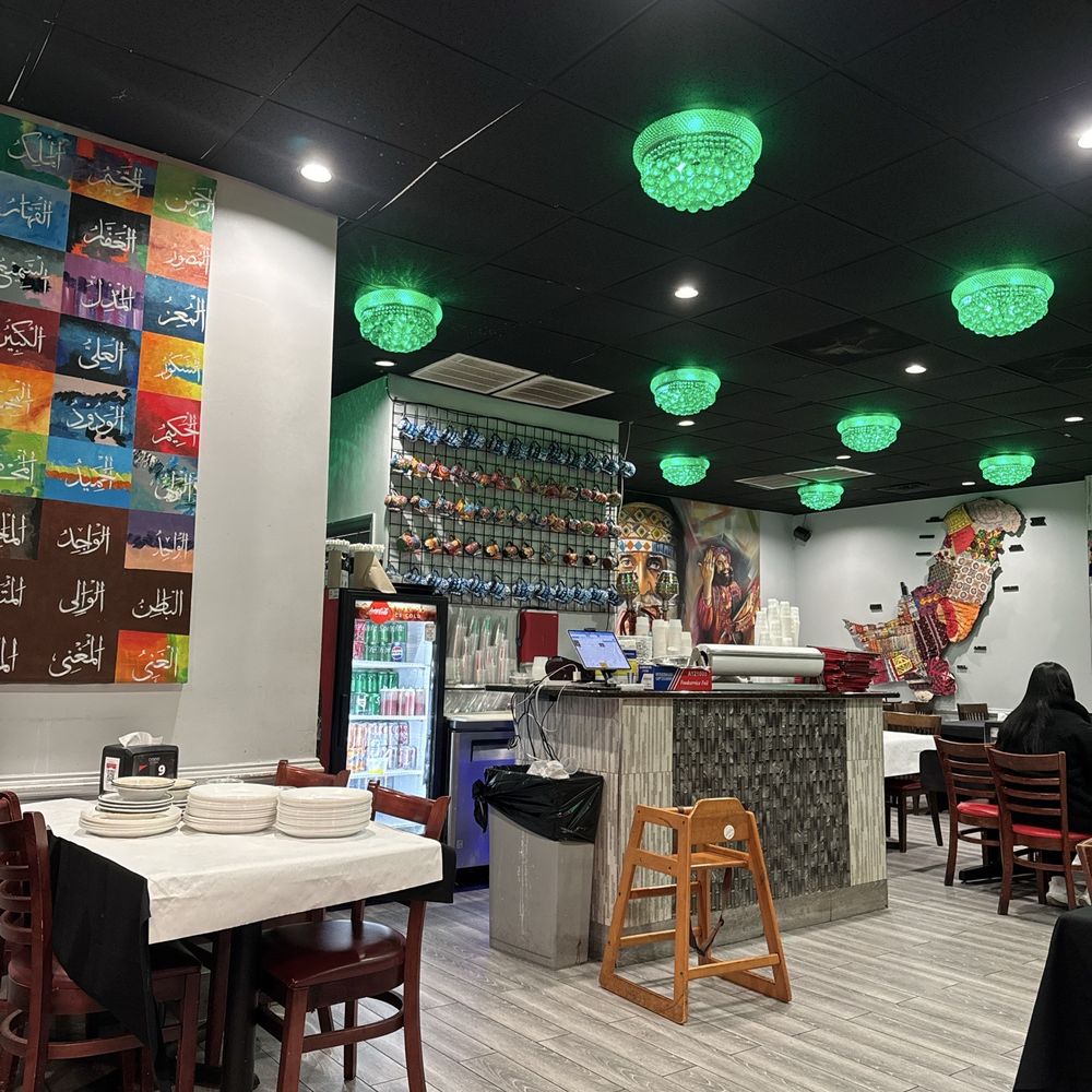 Kababjees - Seating area at Kababjees - Halal Near Me - Hicksville, New York