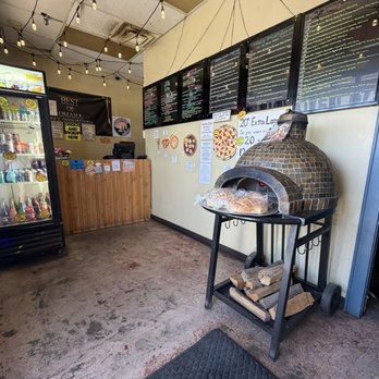 Brick Oven Pizzeria - inside - Pizza Near Me - Omaha, Nebraska