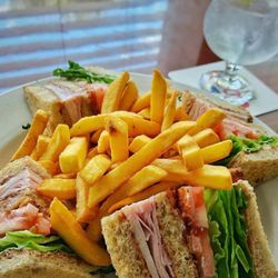 Little Galapagos - Best Latin American Food in New London
