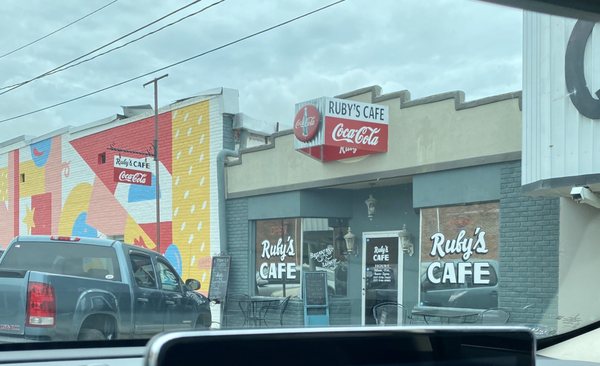 Ruby's Cafe by null