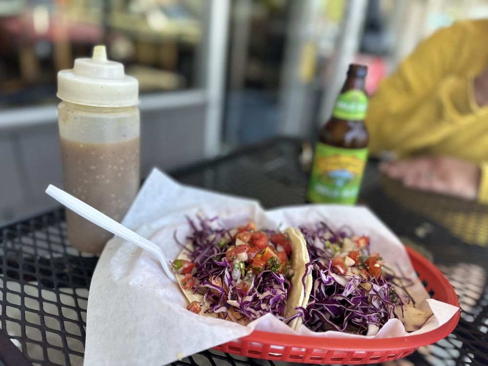 Tacos Moreno Logo