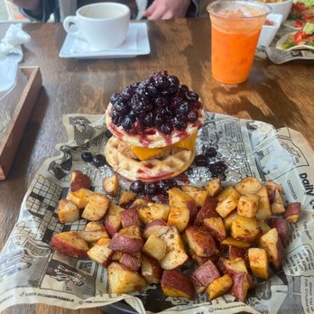 Vibe Gastropub - Monte cristo - Vegan Near Me - Fayetteville, North Carolina Vibe Gastropub - Monte cristo - Vegan Near Me - Fayetteville, North Carolina