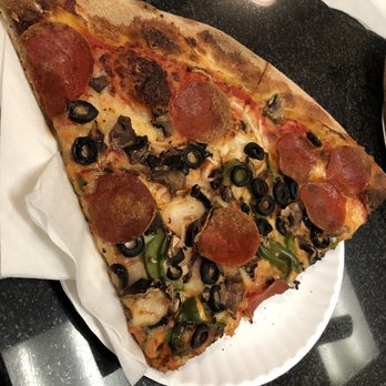 Ernesto's - Pizza Near Me - Boston, Massachusetts