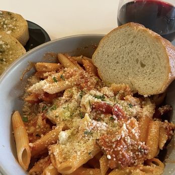 Difranco’s - VODKA PENNE with Garlic Bread - Italian Near Me - Denver, Colorado Difranco’s - VODKA PENNE with Garlic Bread - Italian Near Me - Denver, Colorado
