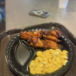 Ted's Bar-B-Q - #3 - 6 Wings Combo with Mac & Cheese - Regular