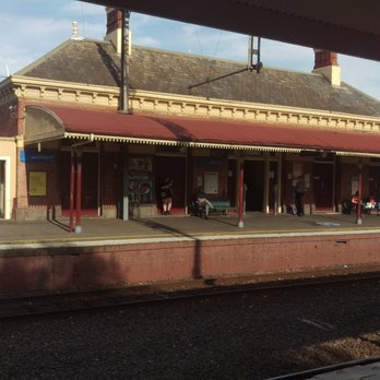 Clifton Hill Station - Outbound Platform - Public Transportation Near Me - Clifton Hill, VIC