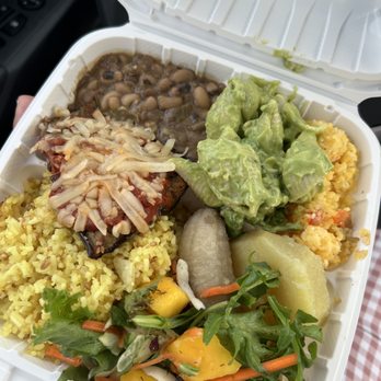 I Stronga - Large plate - Vegan Near Me - North Miami, Florida