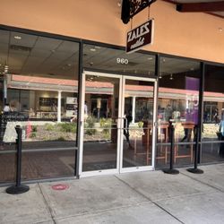 Zales Outlet Store in the Premium Outlet Mall Dawsonville, GA