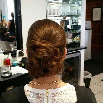 Tanbour Salon - Makeup Artists Near Me - Chicago, Illinois
