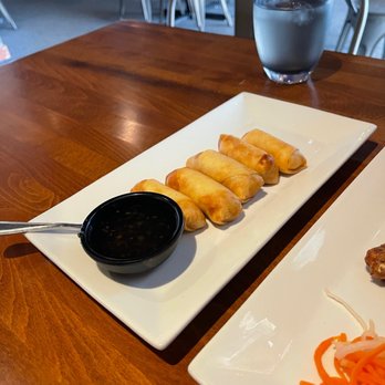 Erawan Thai Kitchen - Thai Near Me - Aurora, Ohio