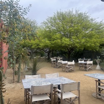 Mariscos Za Za Za - Eating area - Seafood Near Me - Los Angeles, California