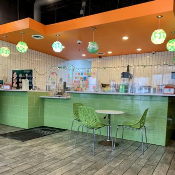 Tii Cup - Inside - Bubble Tea Near Me - Roseville, Minnesota