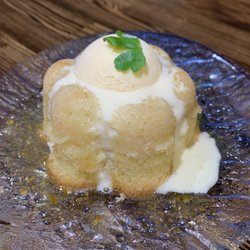 Yuzu Japanese Izakaya - Warm lemon cake!