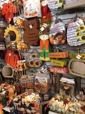 is dollar tree open today on thanksgiving