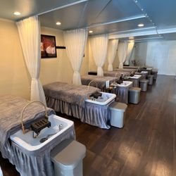 Zen Scalp Studio - Shampoo beds
