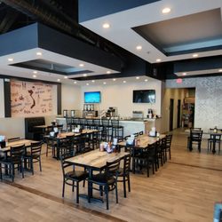 Pure Pho & Grill - Gainesville - Dining area