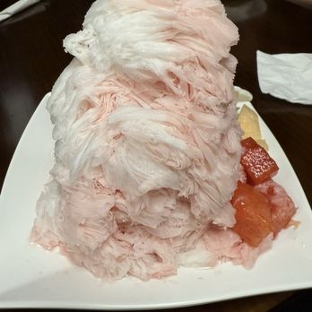 Frostcity - Strawberry - Desserts Near Me - Honolulu, Hawaii
