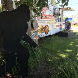 Lefty's Chicago Style Hot Dogs