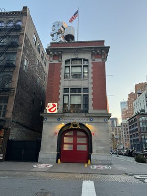 FDNY Ladder 8 by null