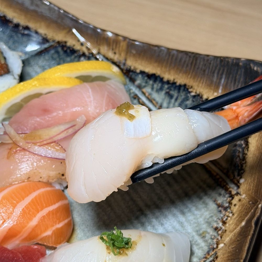 Mikomi Sushi - Sushi Bars Near Me - Santa Monica, California Mikomi Sushi - Sushi Bars Near Me - Santa Monica, California