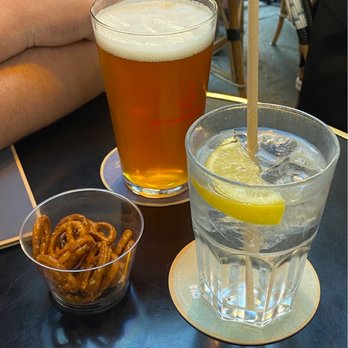 Le Nemours - Brasseries Near Me - Paris, 75