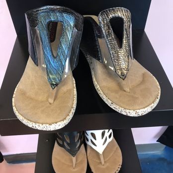 Classy Jazzy - Sandals - Women's Clothing Near Me - Fountain Hills, Arizona Classy Jazzy - Sandals - Women's Clothing Near Me - Fountain Hills, Arizona