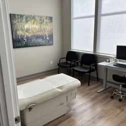 Southern Oregon Family Medicine - Beautiful spacious exam rooms