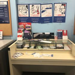US Post Office - #postalproud Not here obviously!