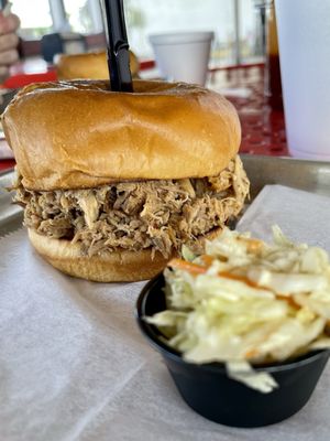 Dixie Pig Bar-B-Q by null