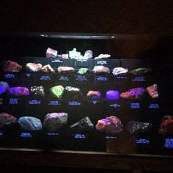 Kinney's Rocks & Gems