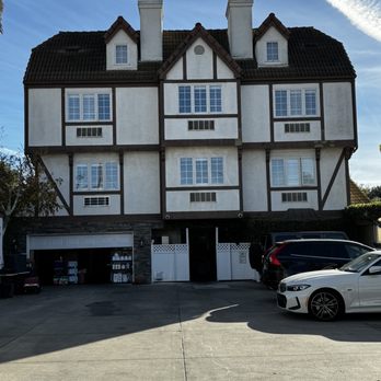 Mirabelle Inn - Rear view of the Inn and parking area - Hotels Near Me - Solvang, California Mirabelle Inn - Rear view of the Inn and parking area - Hotels Near Me - Solvang, California