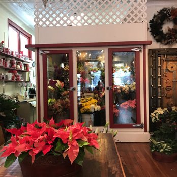 Carousel Flowers - Flower cooler - Florists Near Me - Elmhurst, Illinois