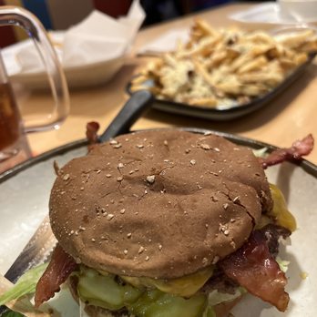 Islands Restaurant - Malibu burger - American Near Me - Redondo Beach, California Islands Restaurant - Malibu burger - American Near Me - Redondo Beach, California