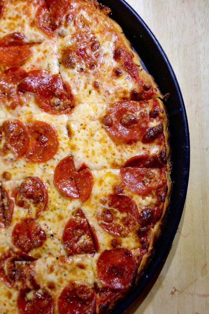 Q’S RESTAURANT & PIZZERIA Updated November 2024 72 Photos & 233