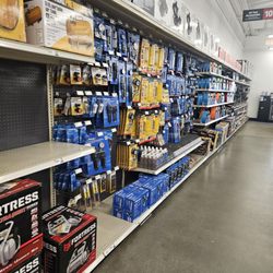 Harbor Freight Tools - Inside the store