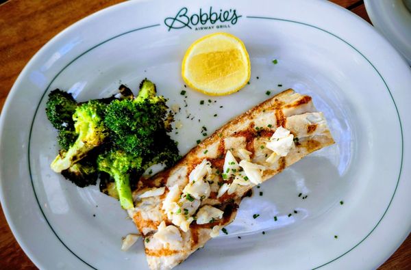 Bobbie's Airway Grill by null