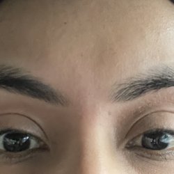 Perfect Brow Threading