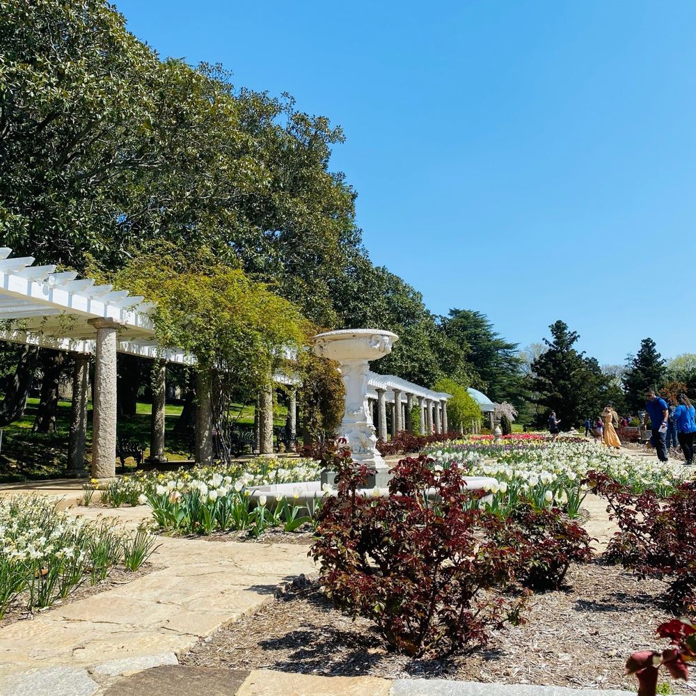 Maymont - Italian garden in the spring - Parks Near Me - Richmond, Virginia