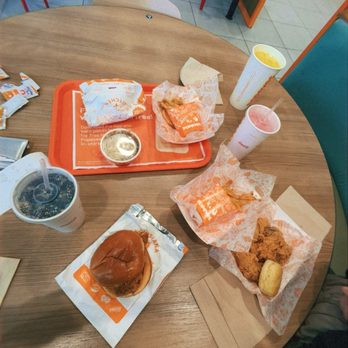 Popeyes Louisiana Kitchen - Chicken Wings Near Me - Oshkosh, Wisconsin