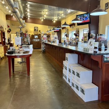 Lu Mil Vineyard - Wine tasting area - Venues & Event Spaces Near Me - Elizabethtown, North Carolina Lu Mil Vineyard - Wine tasting area - Venues & Event Spaces Near Me - Elizabethtown, North Carolina