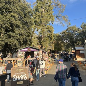 Oak Glen - Local Flavor Near Me