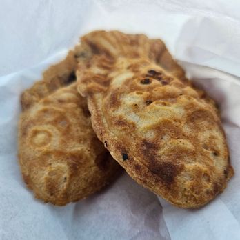 Kim's A La Cart - Bungeoppang with Custard https://www.instagram.com/the.wanderin.foodie/ - Food Trucks Near Me - Toronto, Ontario Kim's A La Cart - Bungeoppang with Custard https://www.instagram.com/the.wanderin.foodie/ - Food Trucks Near Me - Toronto, Ontario