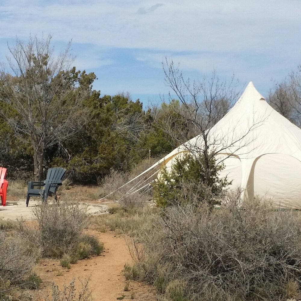 Rancho Gallina - A tent as a lodging option - Bed & Breakfast Near Me - Santa Fe, New Mexico Rancho Gallina - A tent as a lodging option - Bed & Breakfast Near Me - Santa Fe, New Mexico