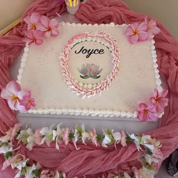 Maui Wedding Cakes - Bakeries Near Me - Kihei, Hawaii
